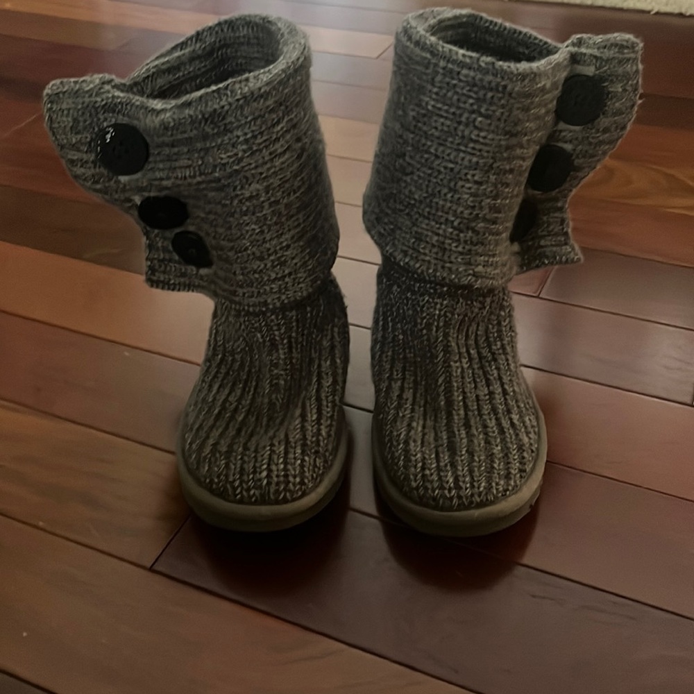 Sweater Ugg boots